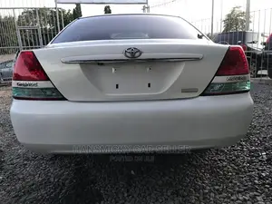 Toyota Mark II 2003 White