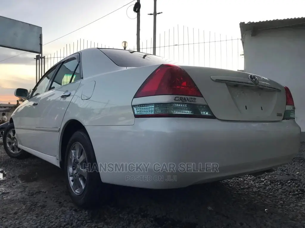 Toyota Mark II 2003 White