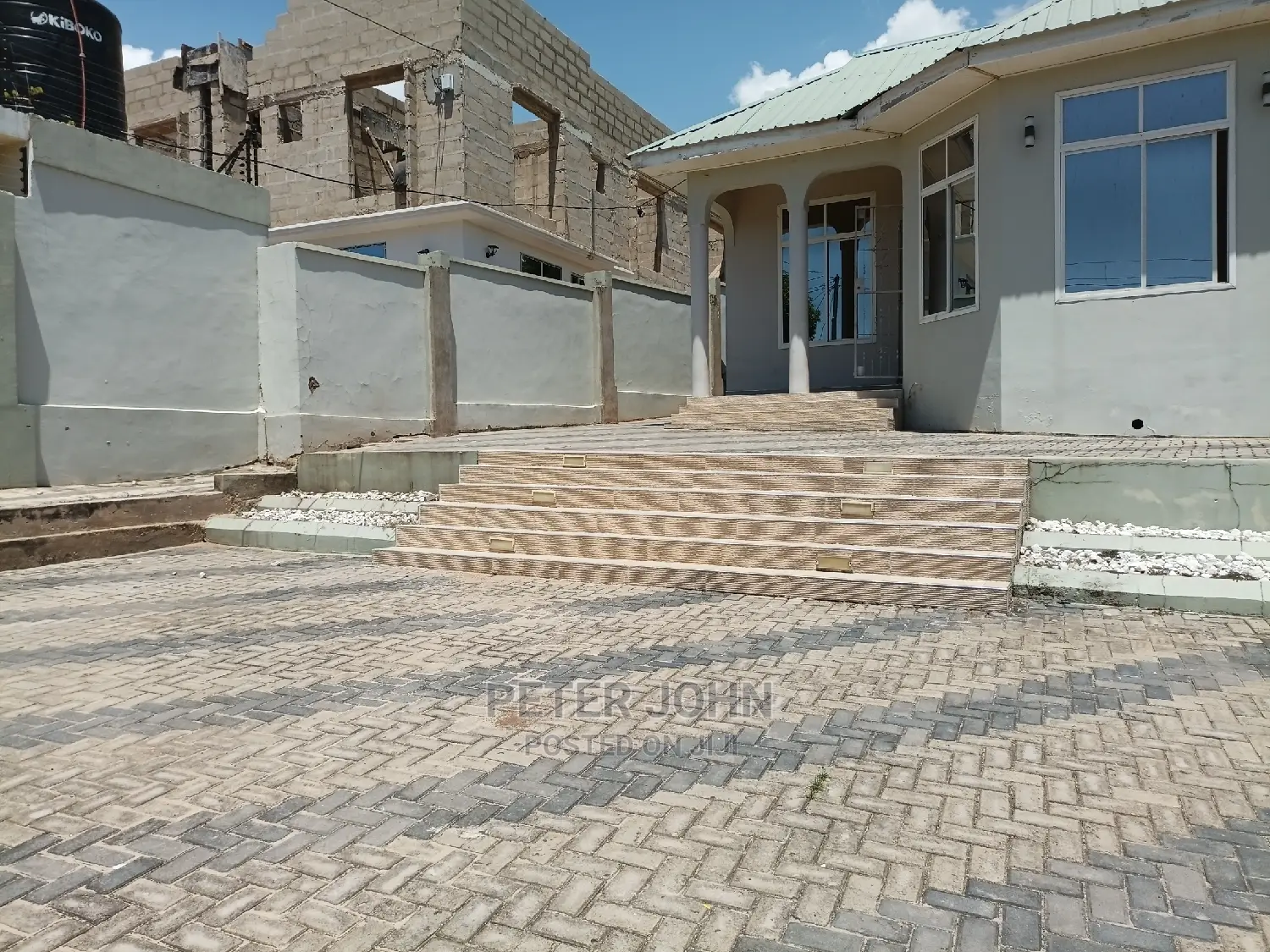 3bdrm House in Mbezi for Sale