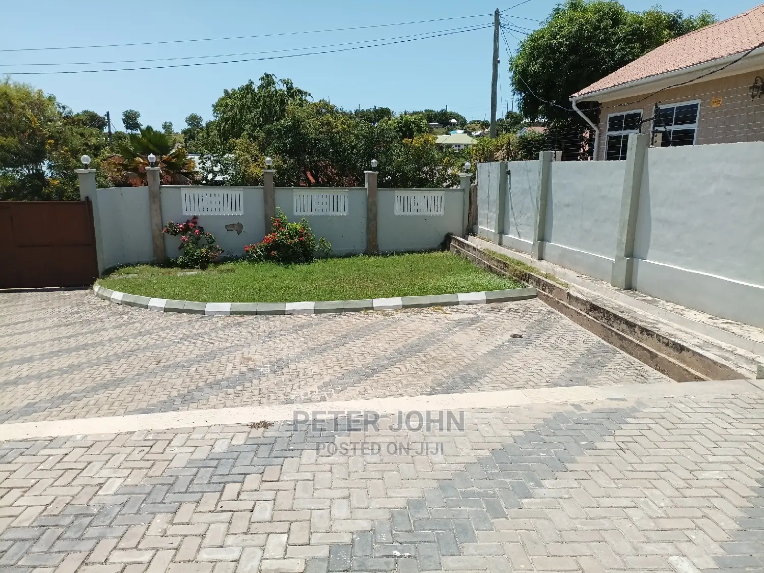 3bdrm House in Mbezi for Sale