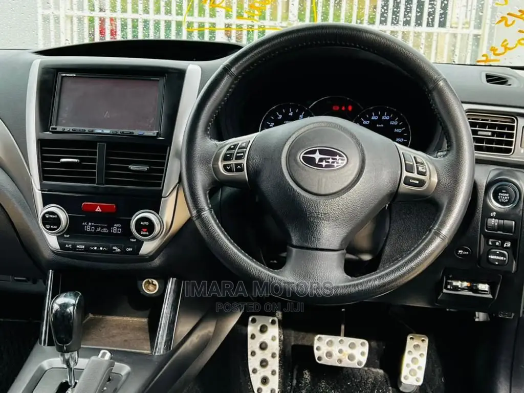 Subaru Forester 2010 Silver