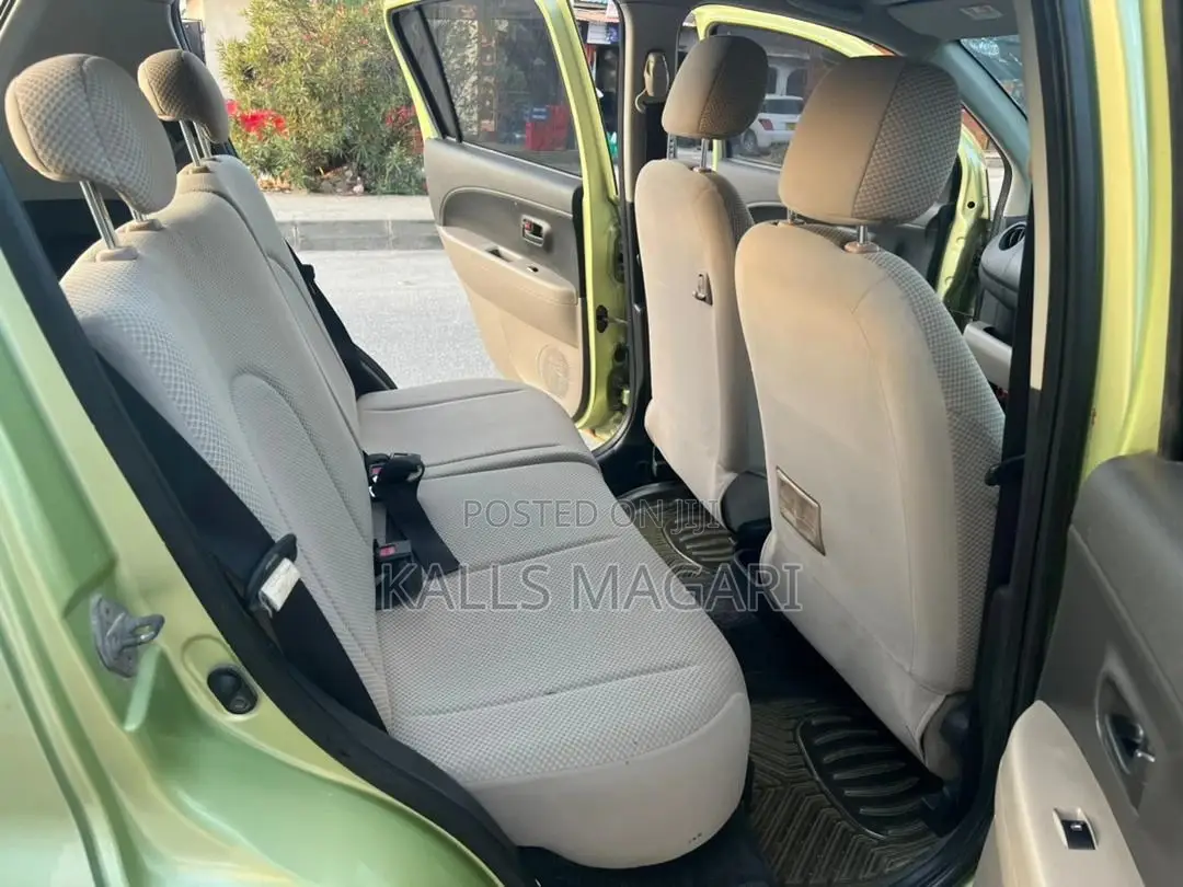 Toyota Alphard 2005 Silver