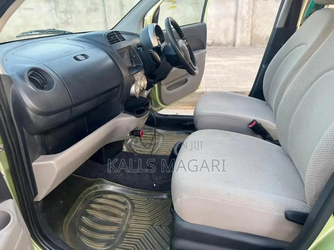 Toyota Alphard 2005 Silver