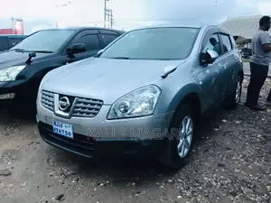 Nissan Dualis 2010 Silver