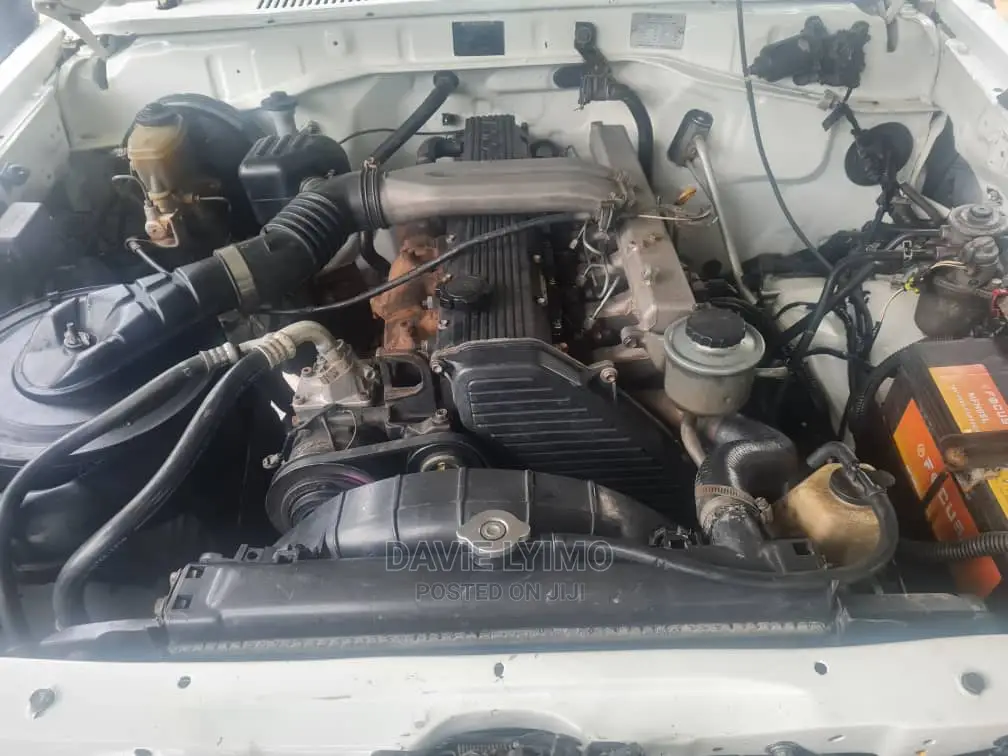 Toyota Land Cruiser 2008 White