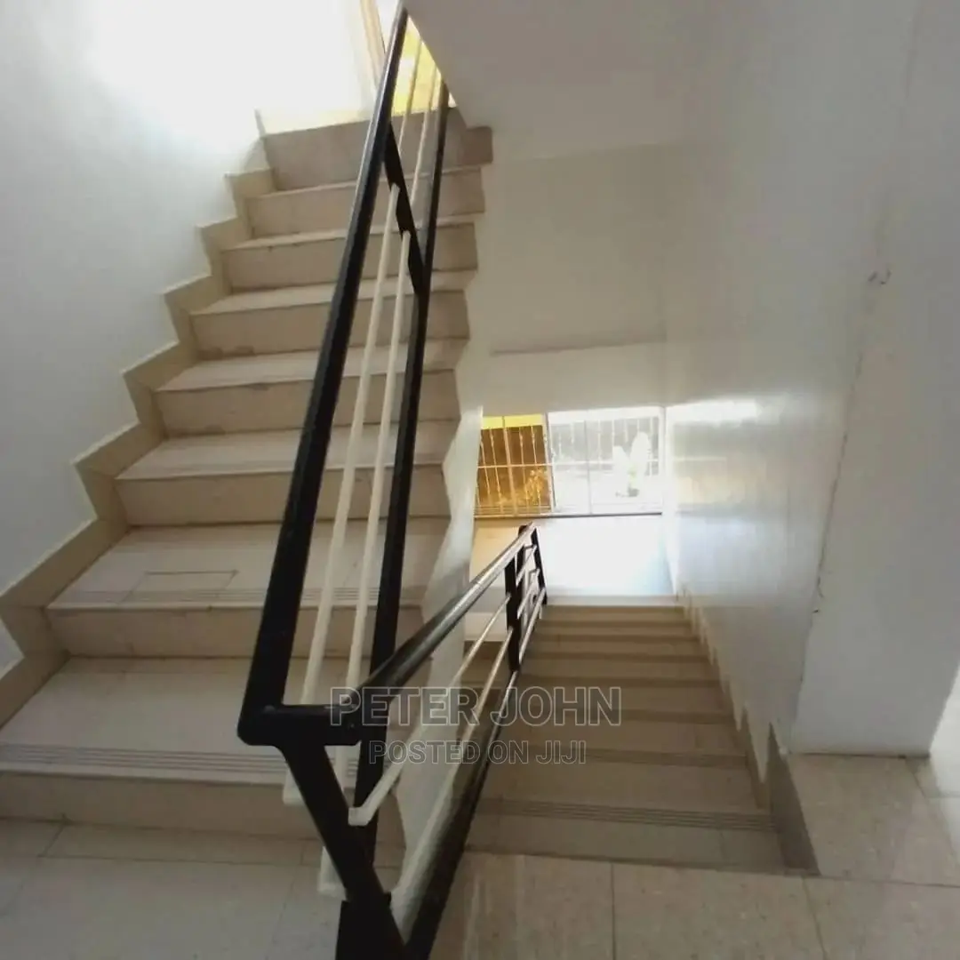 1bdrm Apartment in Kimara for rent