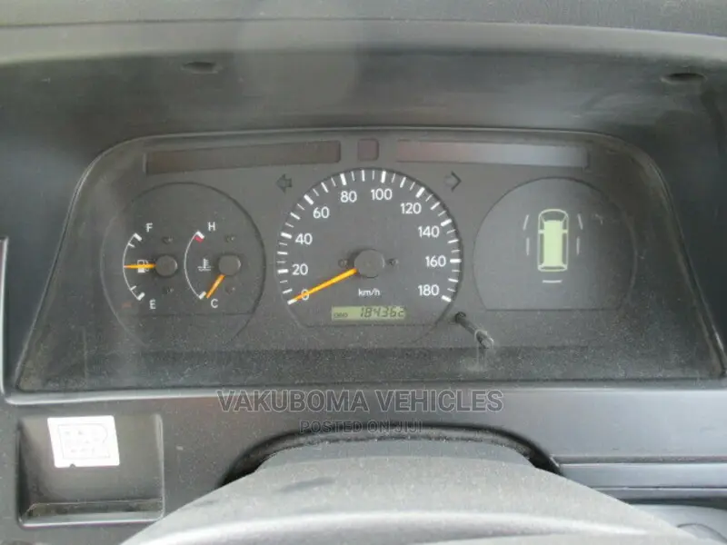 Toyota HiAce 2004 White