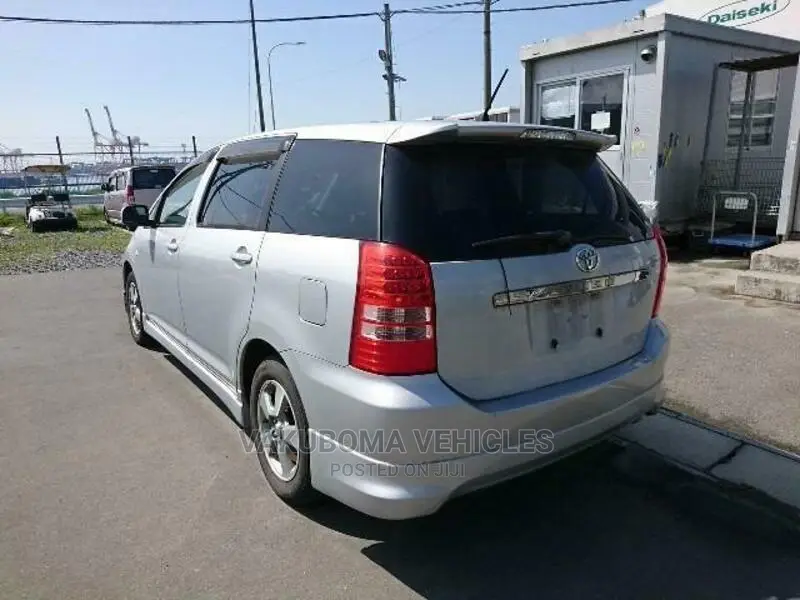 Toyota Wish 2003 Silver