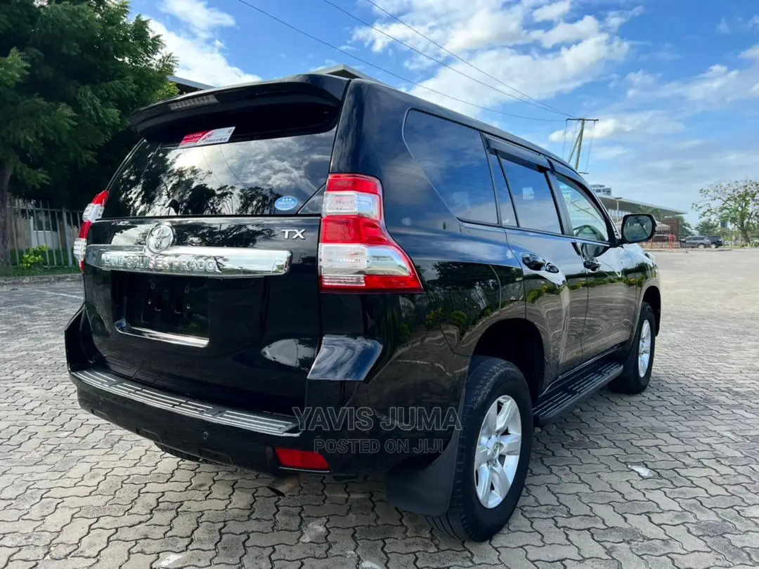 Toyota Land Cruiser Prado 2016 Black