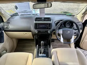 Toyota Land Cruiser Prado 2016 Black