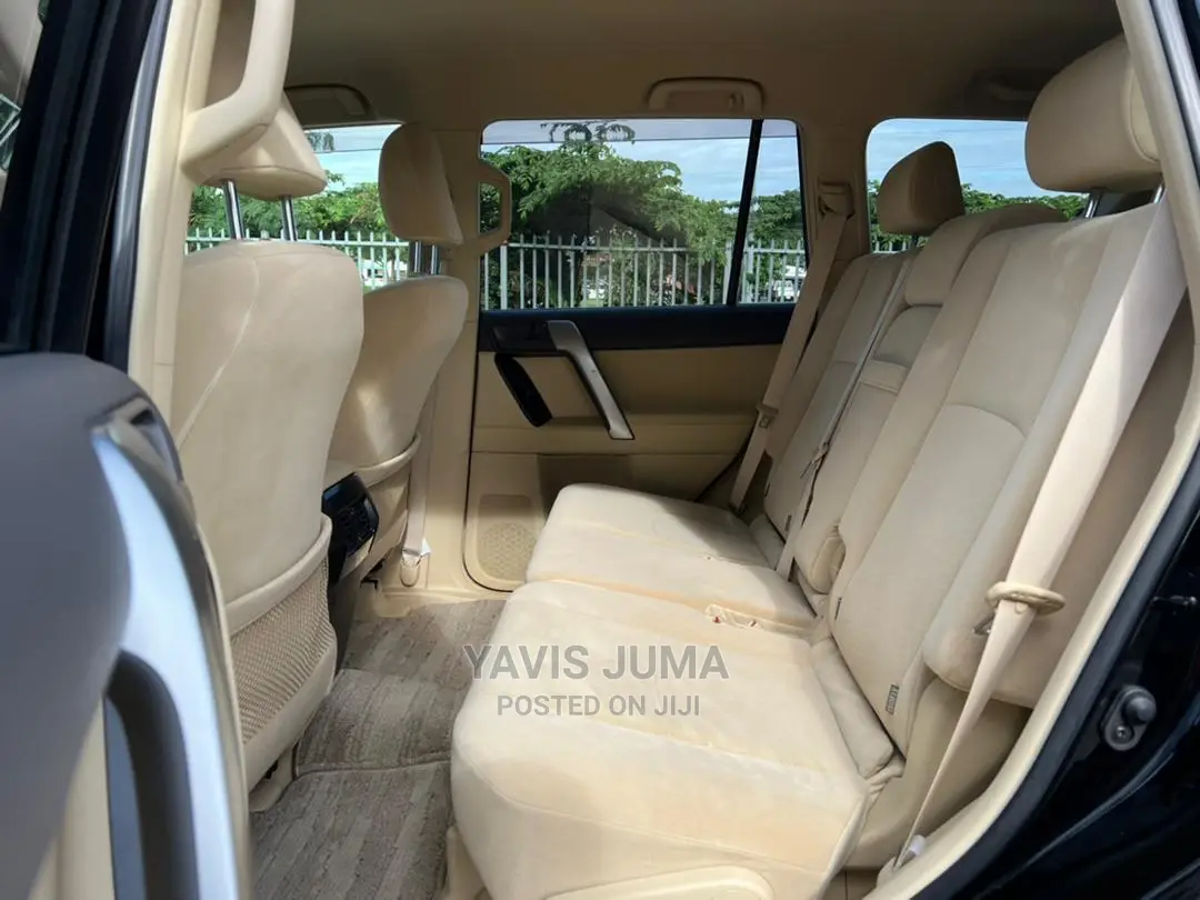 Toyota Land Cruiser Prado 2016 Black