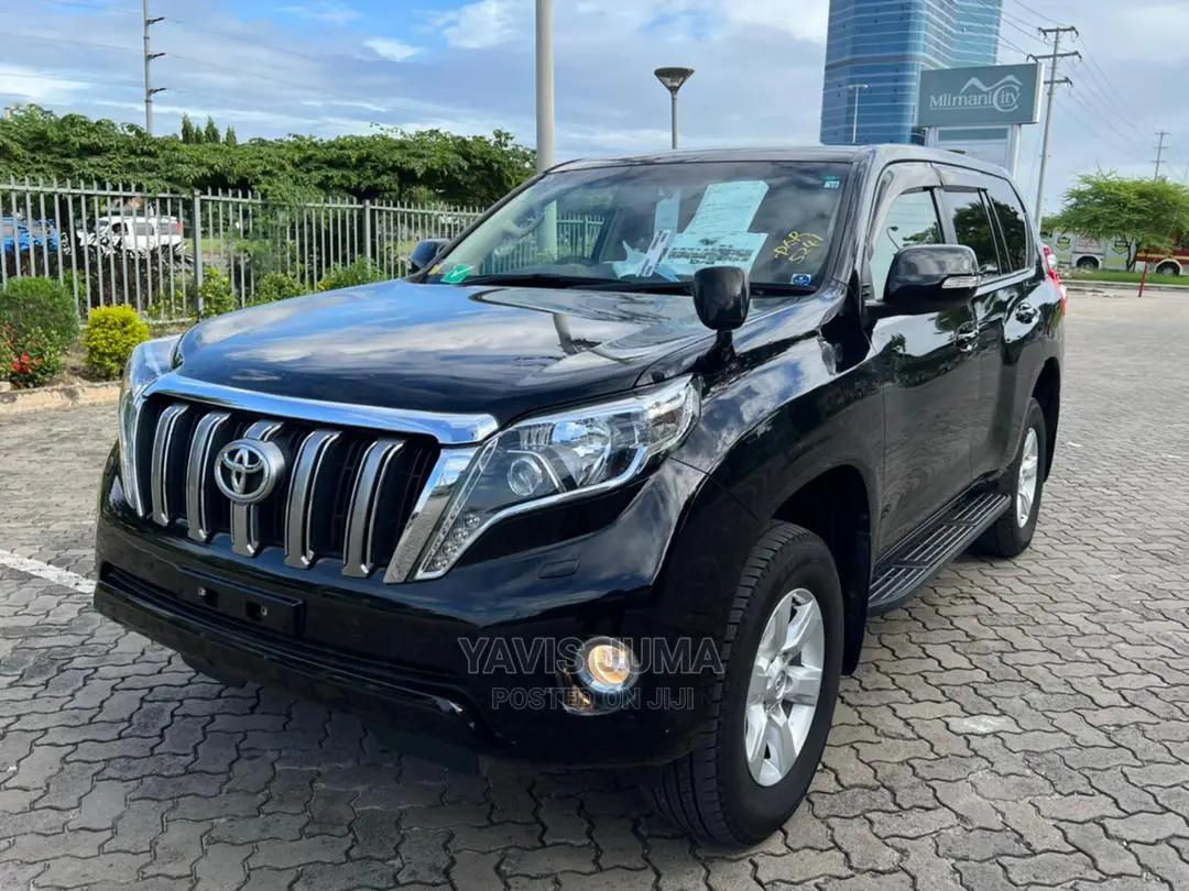 Toyota Land Cruiser Prado 2016 Black