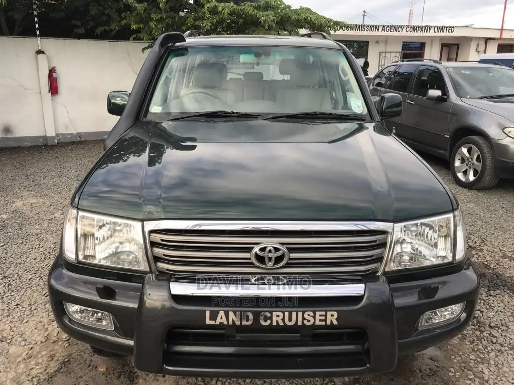 Toyota Land Cruiser 2005 Black