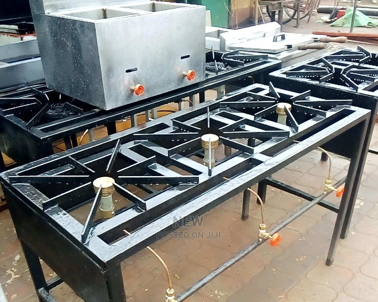 Majiko Makubwa Ya Plate Tatu Ya Hotelini