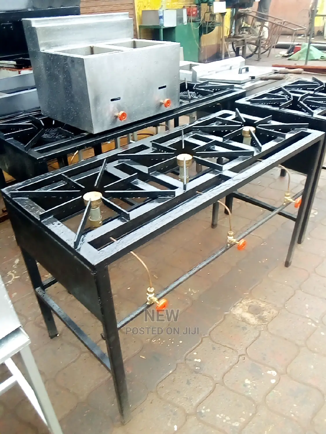 Majiko Makubwa Ya Plate Tatu Ya Hotelini