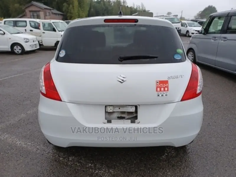 Suzuki Swift 2015 Pearl