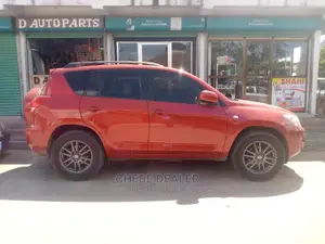 Toyota RAV4 2.0 VVT-i 2008 Red