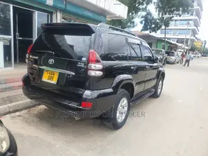 Toyota Land Cruiser Prado 2006 Black