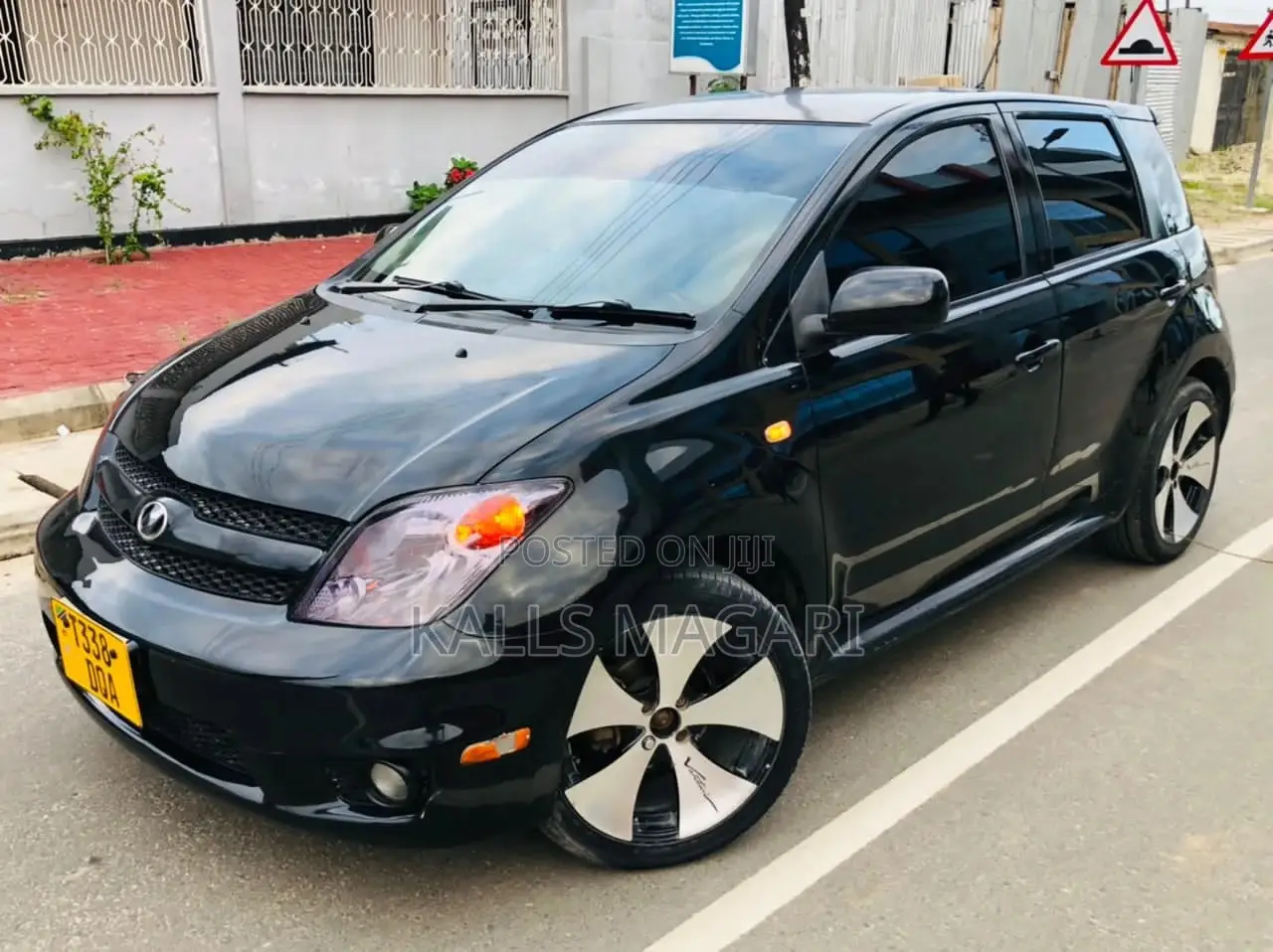 Toyota IST 2007 Black