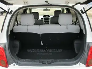 Toyota IST 2003 White