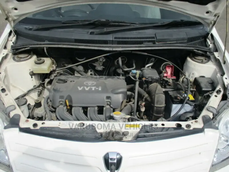 Toyota IST 2003 White