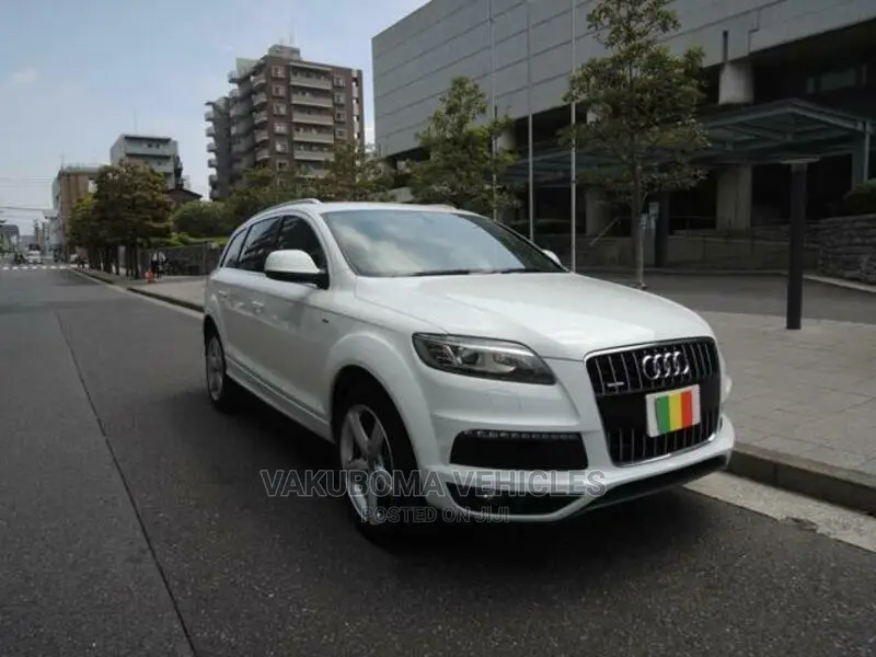 Audi Q7 2012 Pearl