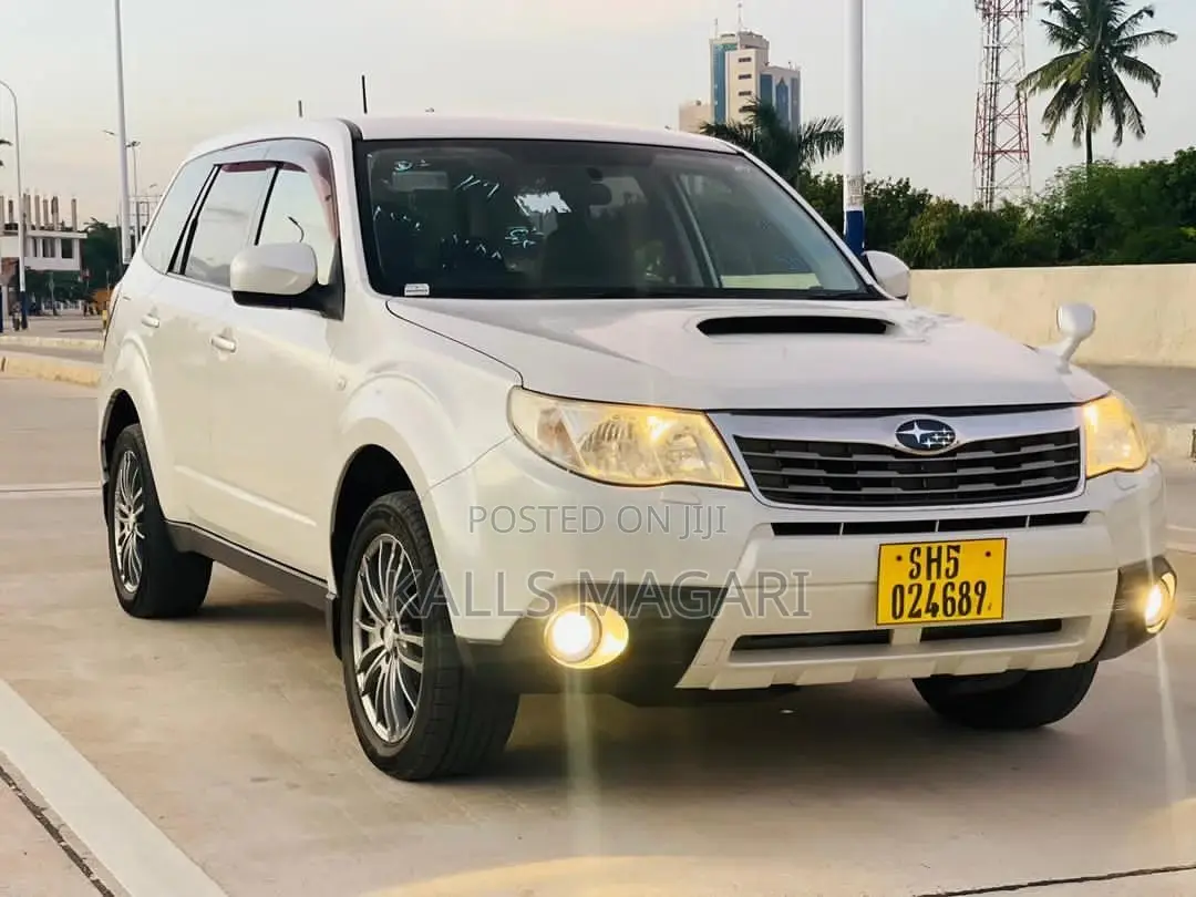 Subaru Forester 2009 White