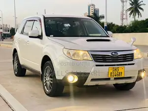Subaru Forester 2009 White