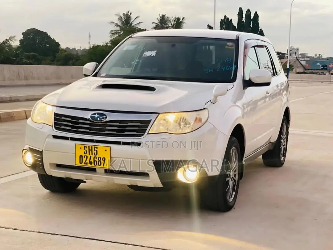 Subaru Forester 2009 White
