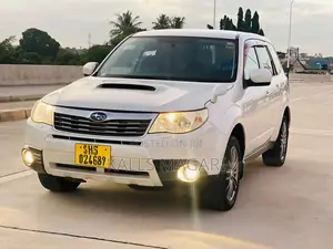 Subaru Forester 2009 White