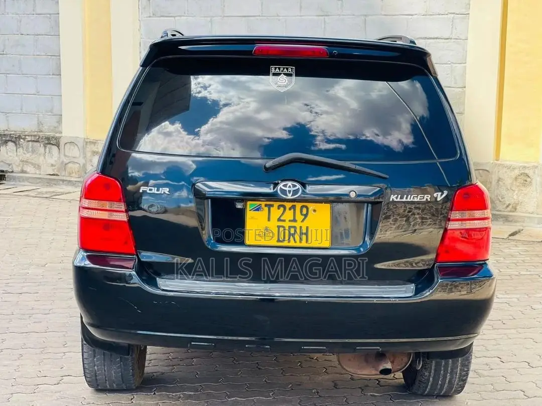 Toyota Kluger 2004 Black