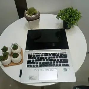 Laptop HP EliteBook 1030 8GB Intel Core I5 SSD 256GB