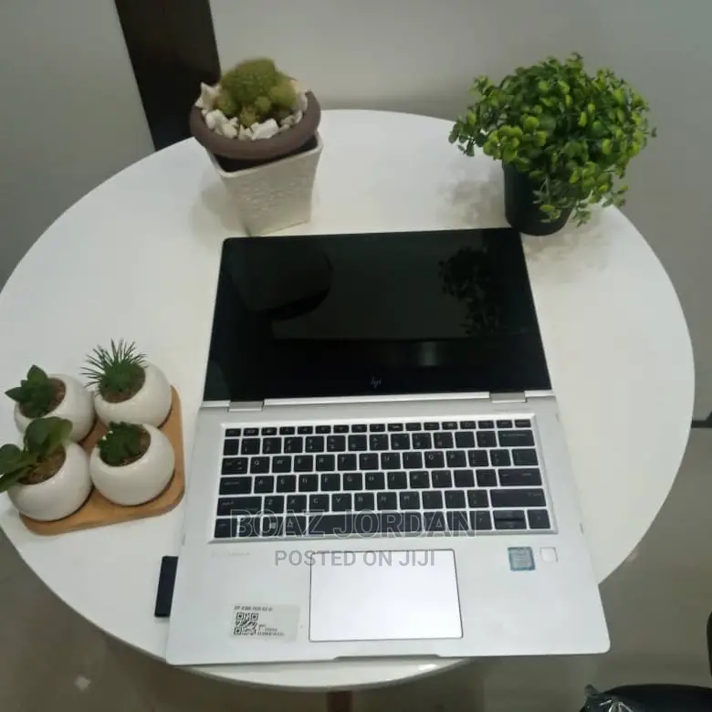Laptop HP EliteBook 1030 8GB Intel Core I5 SSD 256GB