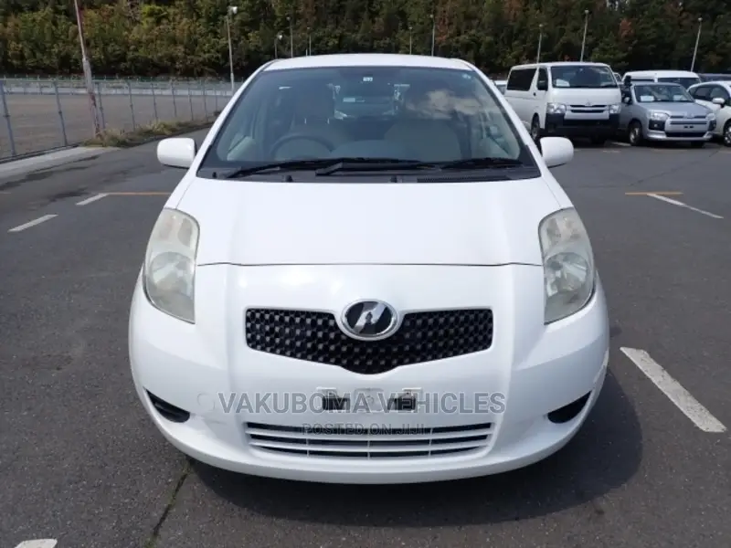 Toyota Vitz 2006 White