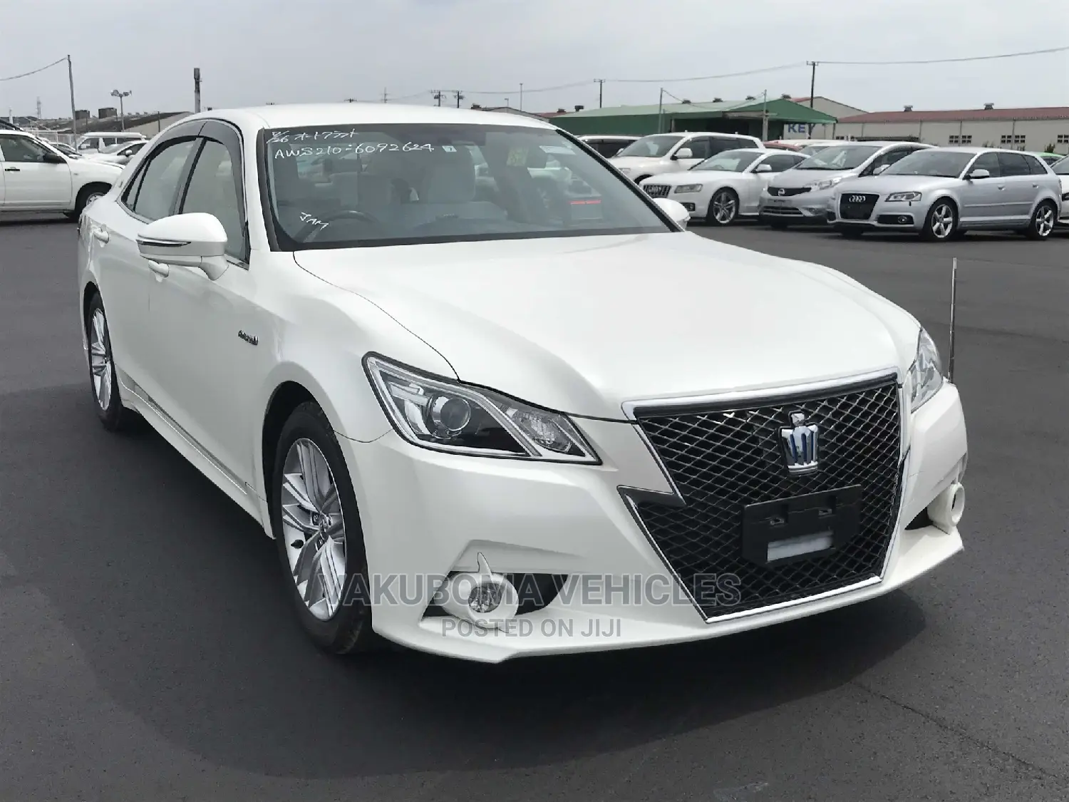 Toyota Crown Majesta 2015 Pearl