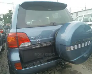 Toyota Land Cruiser 2010 Gray