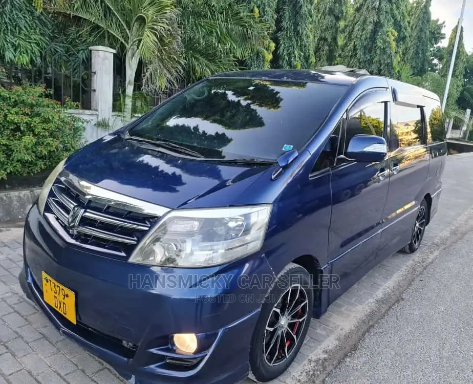 Toyota Alphard 2004 Blue