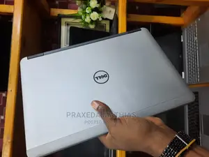 Laptop Dell Latitude E7240 4GB Intel Core I5 SSD 256GB