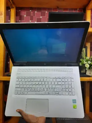 Laptop HP Envy 17 8GB Intel Core I7 HDD 500GB