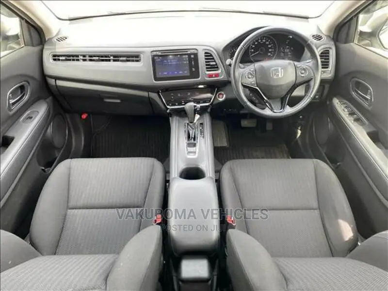 Honda Vezel 2014 Silver