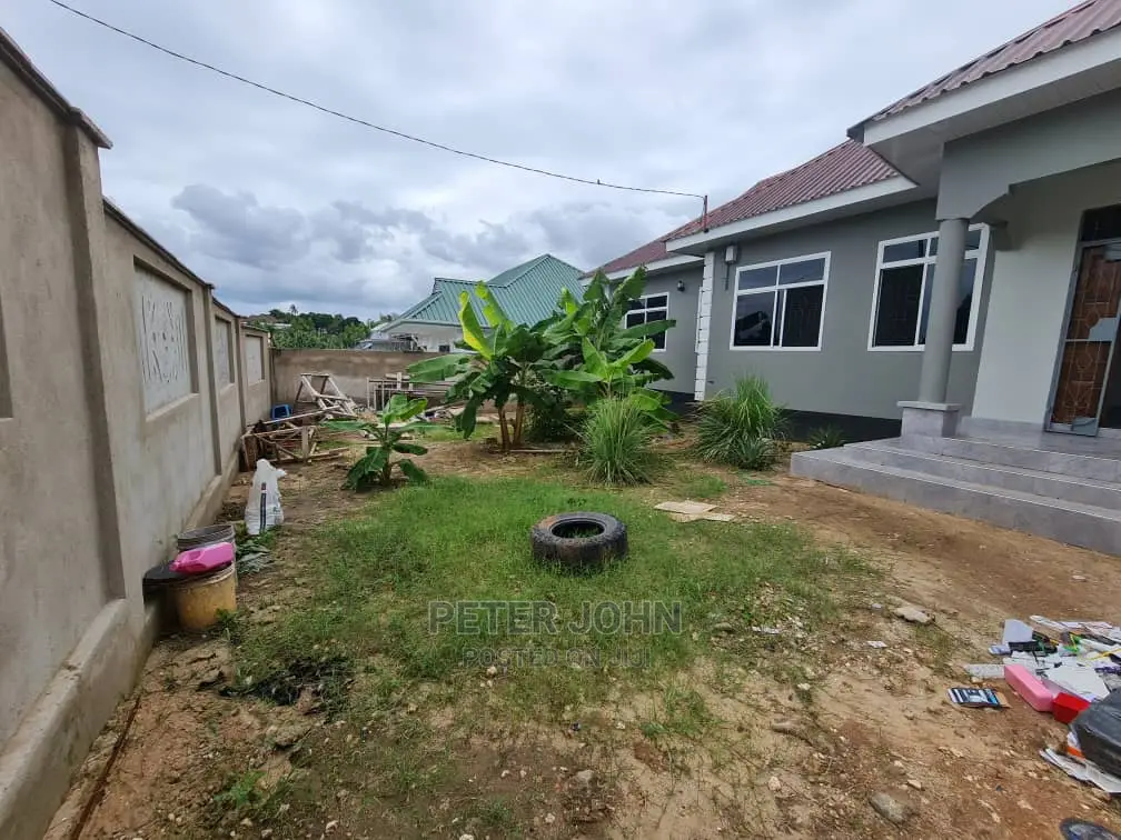 3bdrm House in Goba for Sale