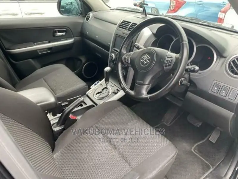 Suzuki Escudo 2010 Black