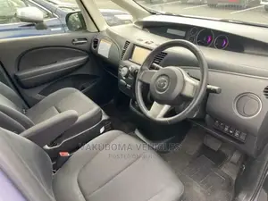 Mazda Biante 2011 Silver