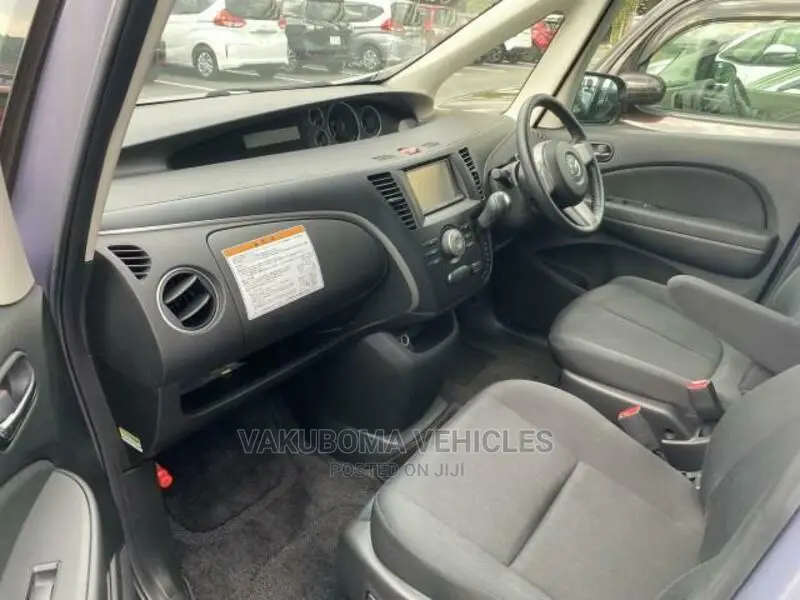 Mazda Biante 2011 Silver