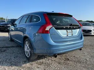 Volvo V60 2013 Blue