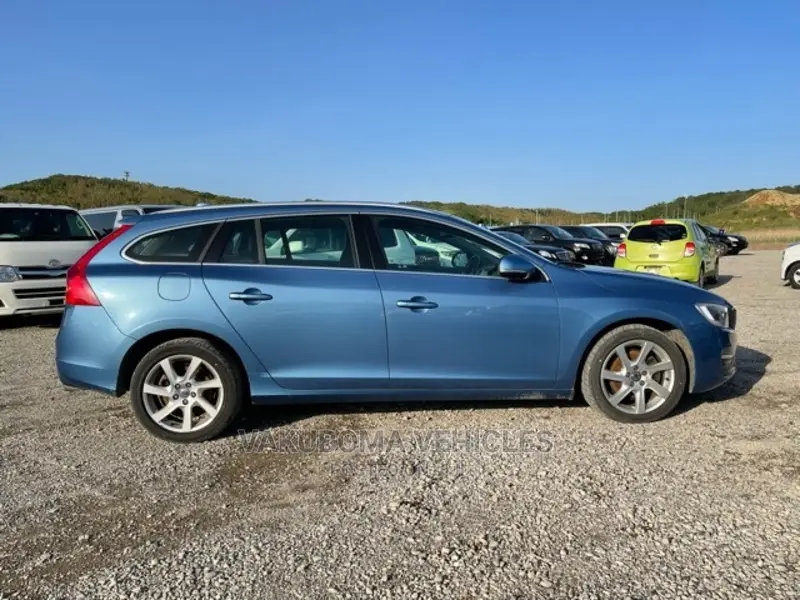 Volvo V60 2013 Blue