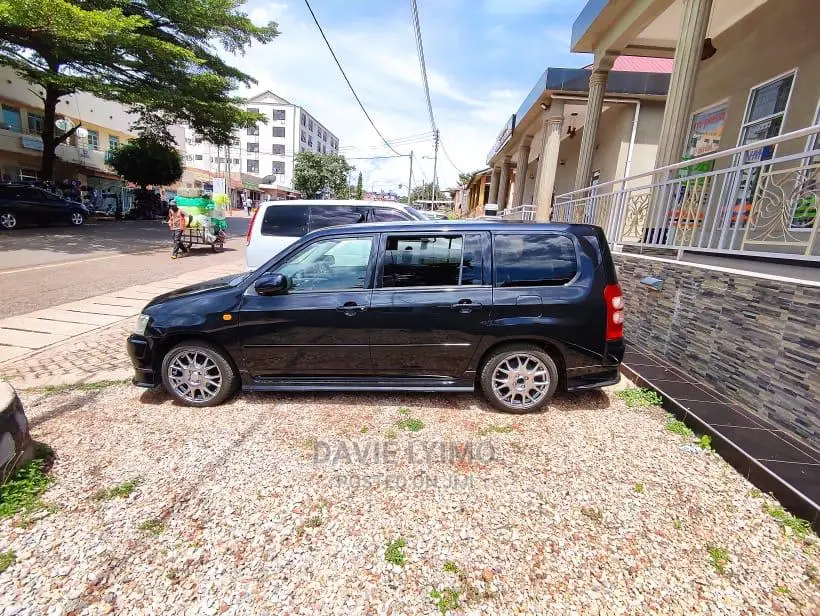 Toyota Succeed 2004 Black