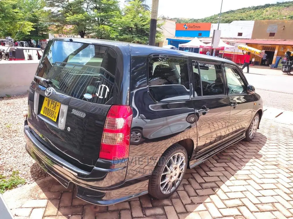 Toyota Succeed 2004 Black