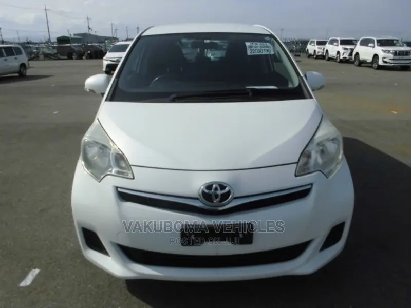 Toyota Ractis 2012 White