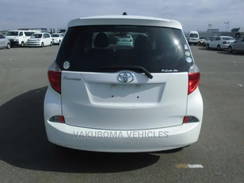 Toyota Ractis 2012 White
